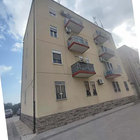 Δωμάτια σε οικογενειακή κατοικία Bolano House